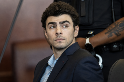 Luigi Mangione’s Defense Strategy Just Took an Unexpected Turn… 👀⚖️